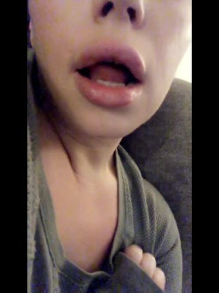 Belle Noire / Onlyfans Bellenoire - lip injections make me horny 12-10-2018 - OnlyFans