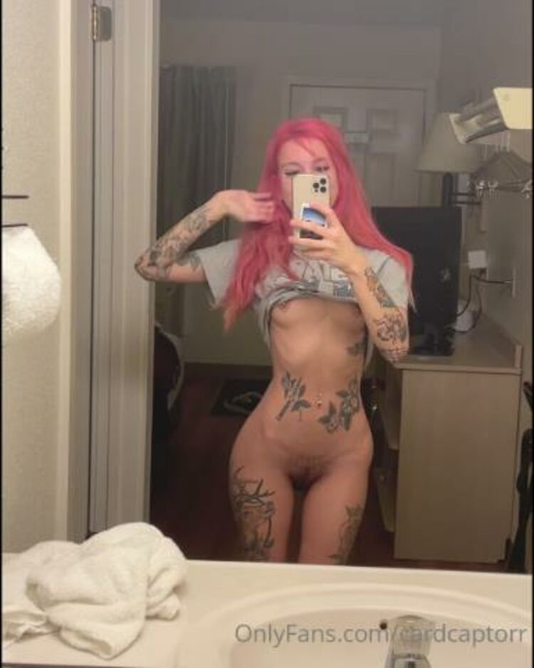 Cardcaptorr / Onlyfans - its my birthday today i turned also i dyed my hair pink im gonna pos 12-02-2021 - Car