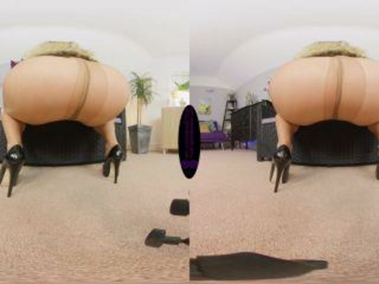 The English Mansion – Miss Eve Harper – Pantyhose Pervery – Femdom VR – Part 2