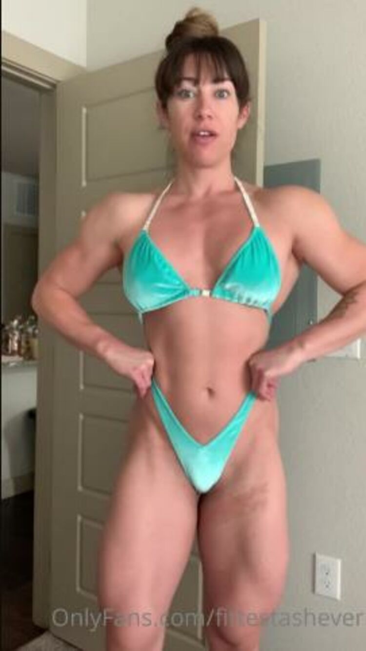 Ashley Lakomowski - fittestashever / Onlyfans Fittestashever - weeks out 05-07-2020 - Fitness