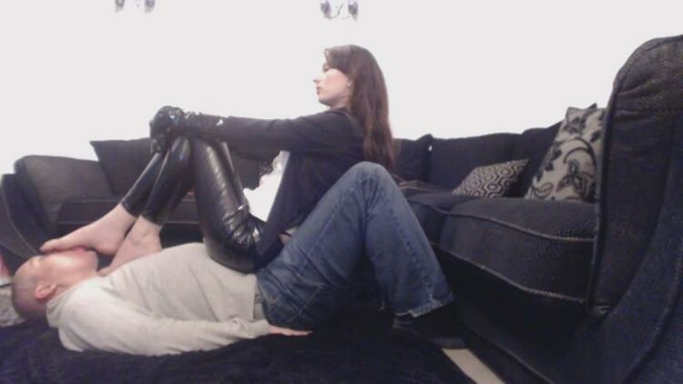 Dominatrix Victoria Black – Slave Chair Footstool – Footworship, Fetish