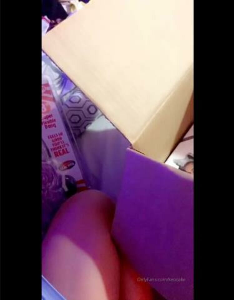 KENCAKE / Onlyfans Kencake - unboxing video im so excited 14-11-2019 - OnlyFans