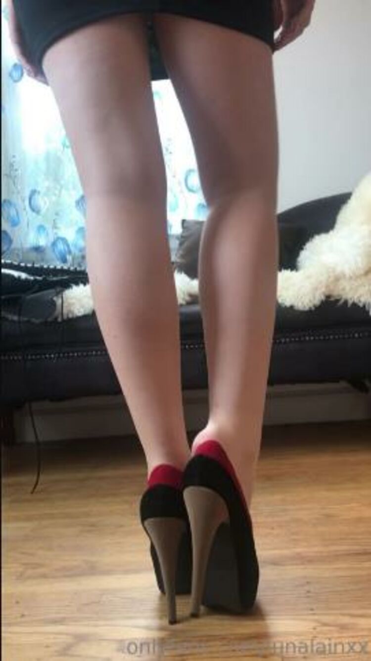 Luna Lain - lunalainxx / Onlyfans Lunalainxx - as one of you loves requested shoes feet heels 01-03-2019 - OnlyFans