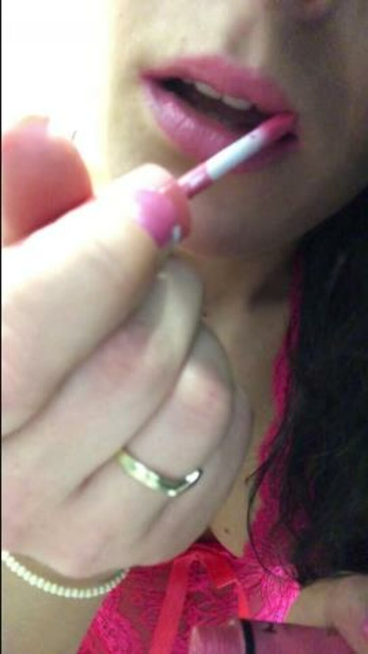 LexiDona / Onlyfans Lexidona - oooo video is fucking hot because my lips are extra 03-01-2020 - Fuck