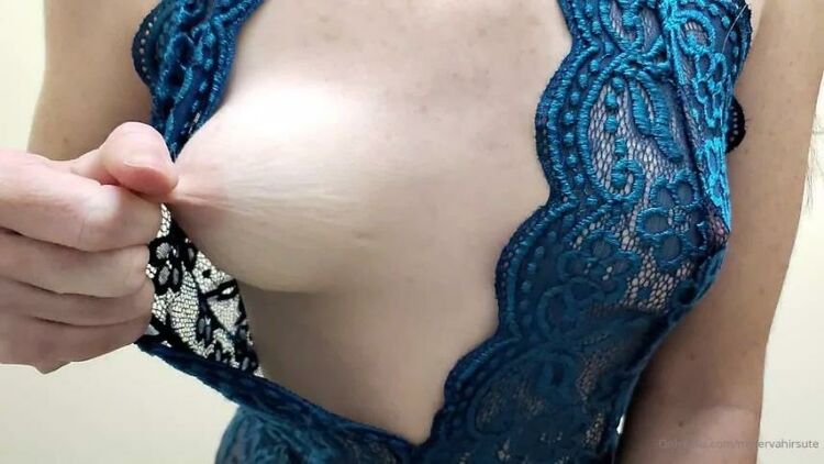 Minerva Fury - minervahirsute / Onlyfans Minervahirsute - nip slip tug tuesday 28-04-2020 - OnlyFans