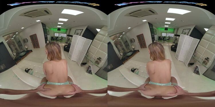 Her Feet Deserve Attention - Elena Lux Gear vr