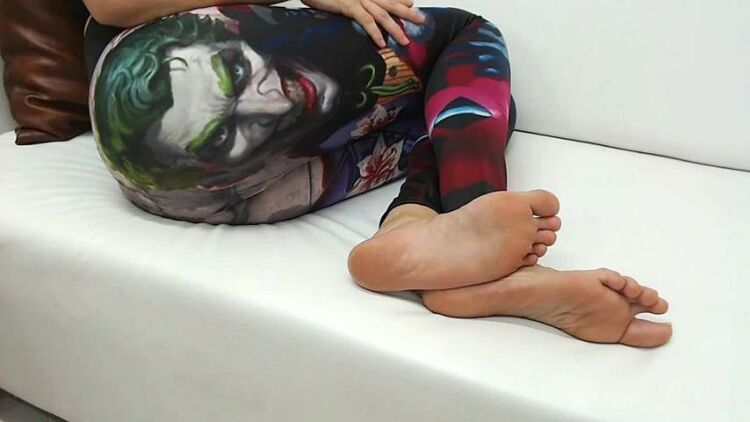 Toes pointing – bunnybrenda, young foot fetish on webcam