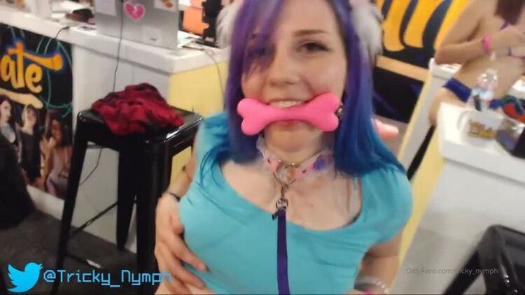 Tricky Nymph - Cassie / Onlyfans Trickynymph - mia walks me at exxxotica 27-07-2019 - OnlyFans