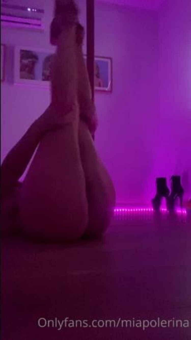 VitaminMia / Onlyfans Vitaminmia - want my panties 30-04-2020 - Fetish