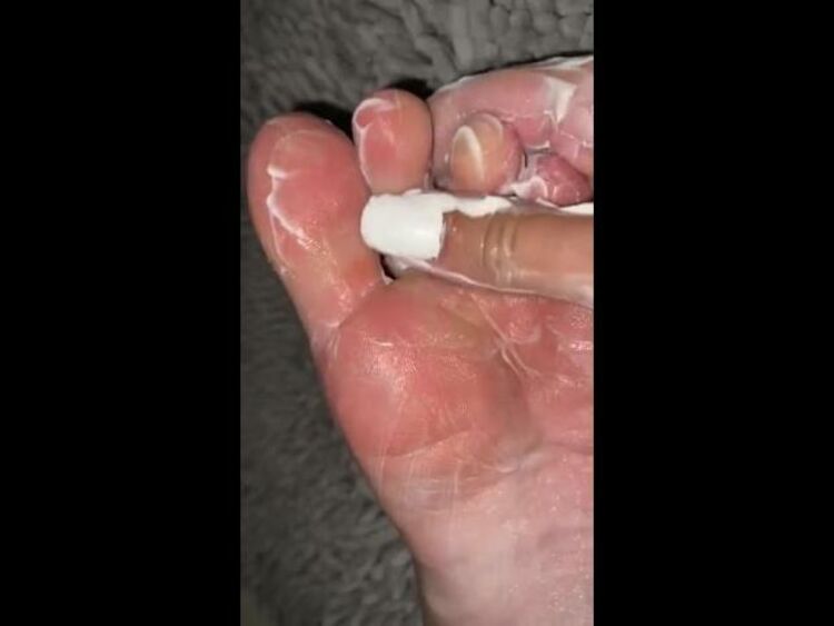 Pov lotion footb massage to spoil thin feet and toes(porn)