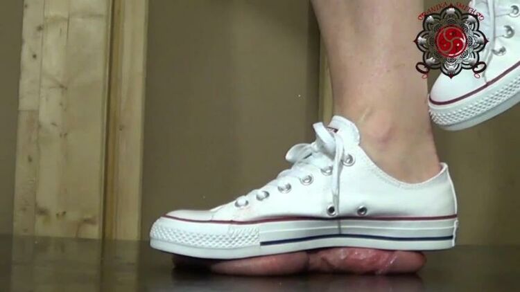 Anika and Friends Cock and Ball Trample – Cum under my cute white Converse – Cbt, Trampling