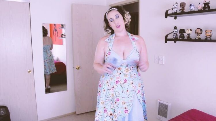 Kitty LeRoux – Mommy’s Birthday Present HD (720p/clips4sale.com/2017)