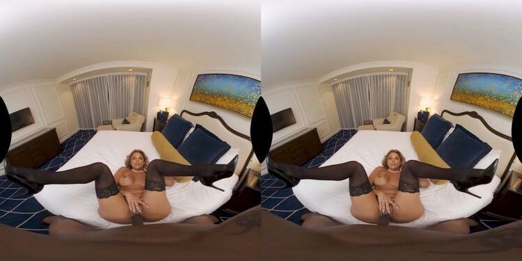 MILFs Riding a Big Dick in VR (Oculus/Go) [1800p]