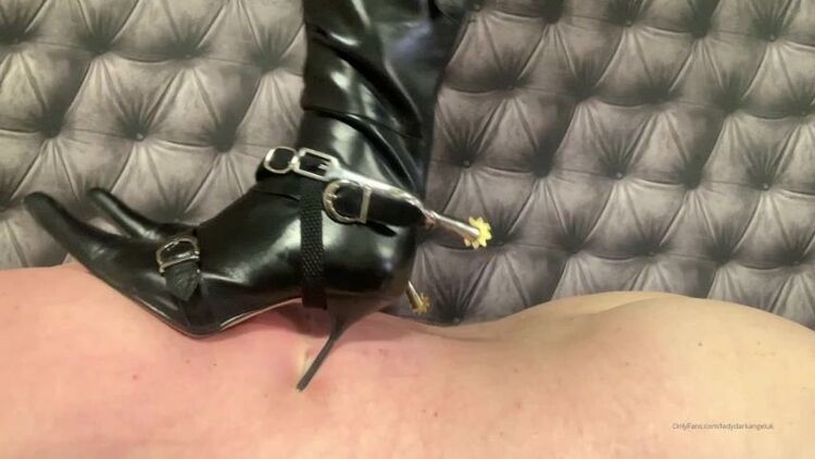 Lady Dark Angel UK – Some More Deep Hole Marking In My Leather Boots And Spurs