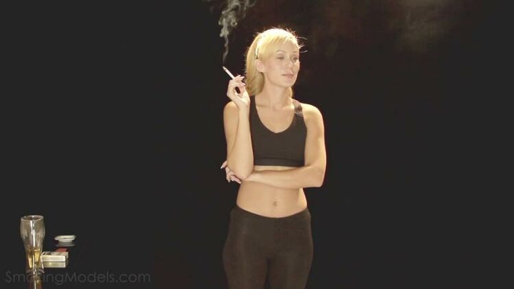 Fetish Of Smoking Girls sexually - Patricia 6