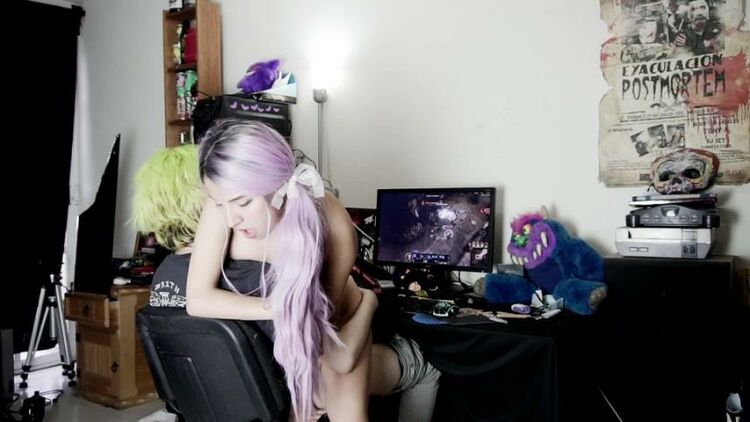 ABDoll – Brother Playing League Of Legends And Fucking FullHD 1080p