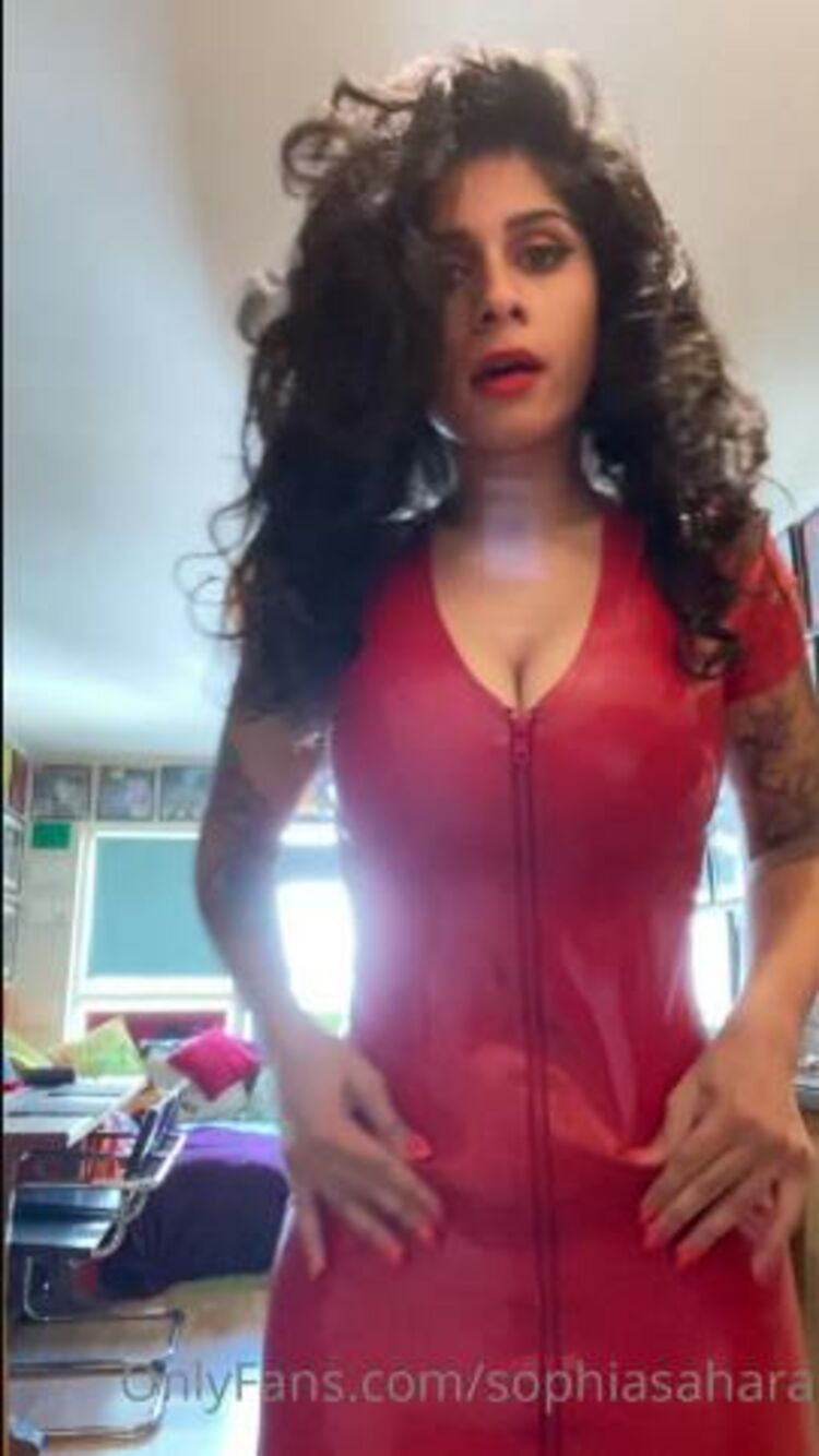 Sophiasaharafree - Mistress Sophia Sahara / Onlyfans Mistresssophiasahara - sweaty session who wants to lick it off 22-09-2020 - Licking