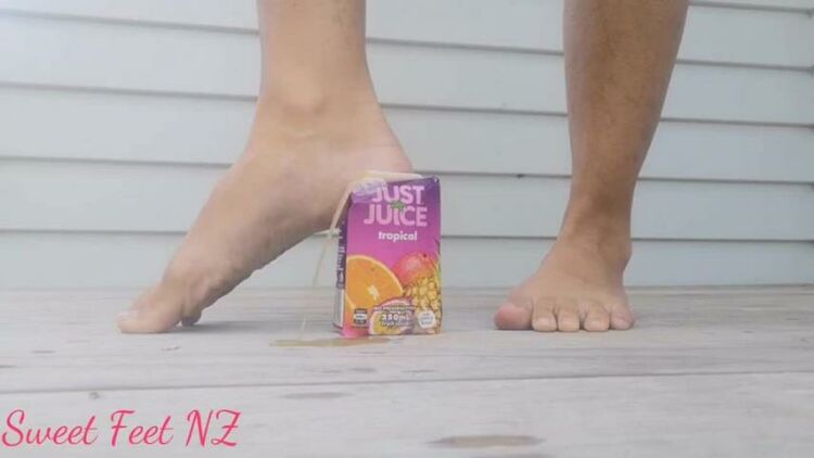 Juice box sh with feet