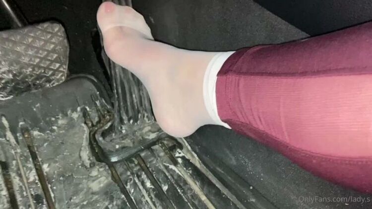 Lady S - shandiibear / Onlyfans Ladys - the sexy sounds of the engine nbsp the feeling of my nylon foot pressing down the c 04-03-2021 - Lady