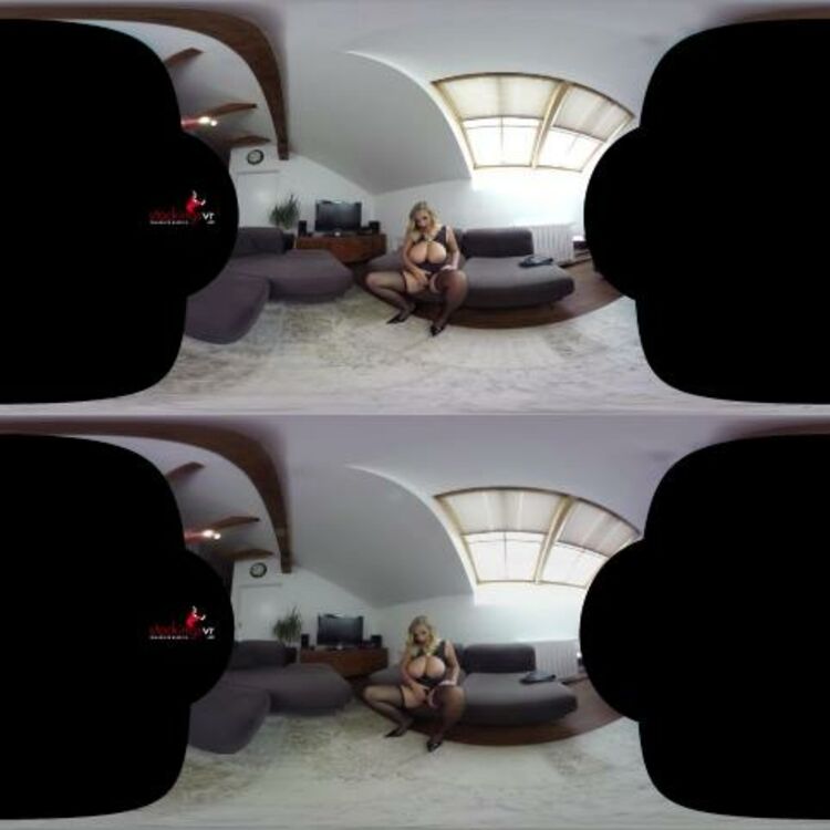 34 G Curvy Cutie with Krystal Swift (GearVR/OculusGo)