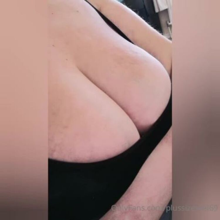 Mistress Mel - mistressmel1 / Onlyfans Mistressmel - who doesnt love a good boob jiggle 17-09-2020 - Mistress