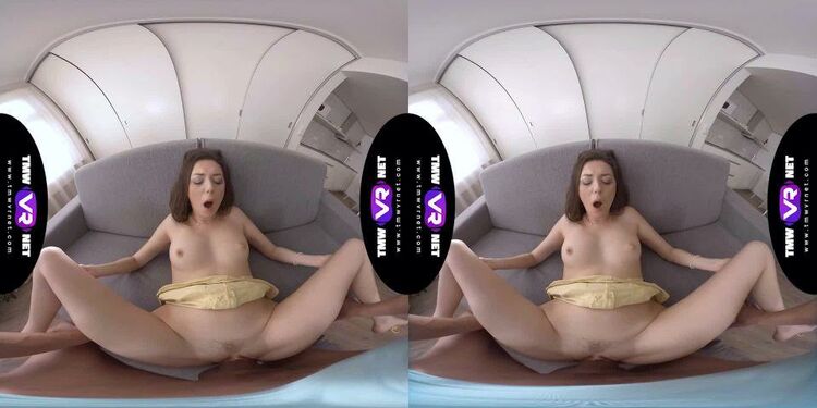 Feet massage gives bright orgasms - Isabella De Laa Smartphone