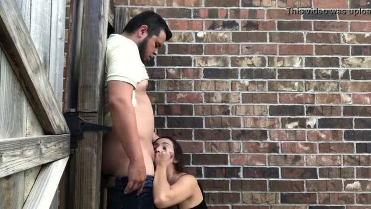 Amateur Blowjob Under The Fence