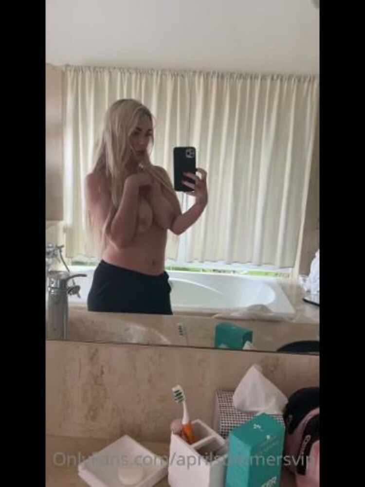 April Summers VIP / Onlyfans Aprilsummersvip - on the counter top 04-08-2021 - African