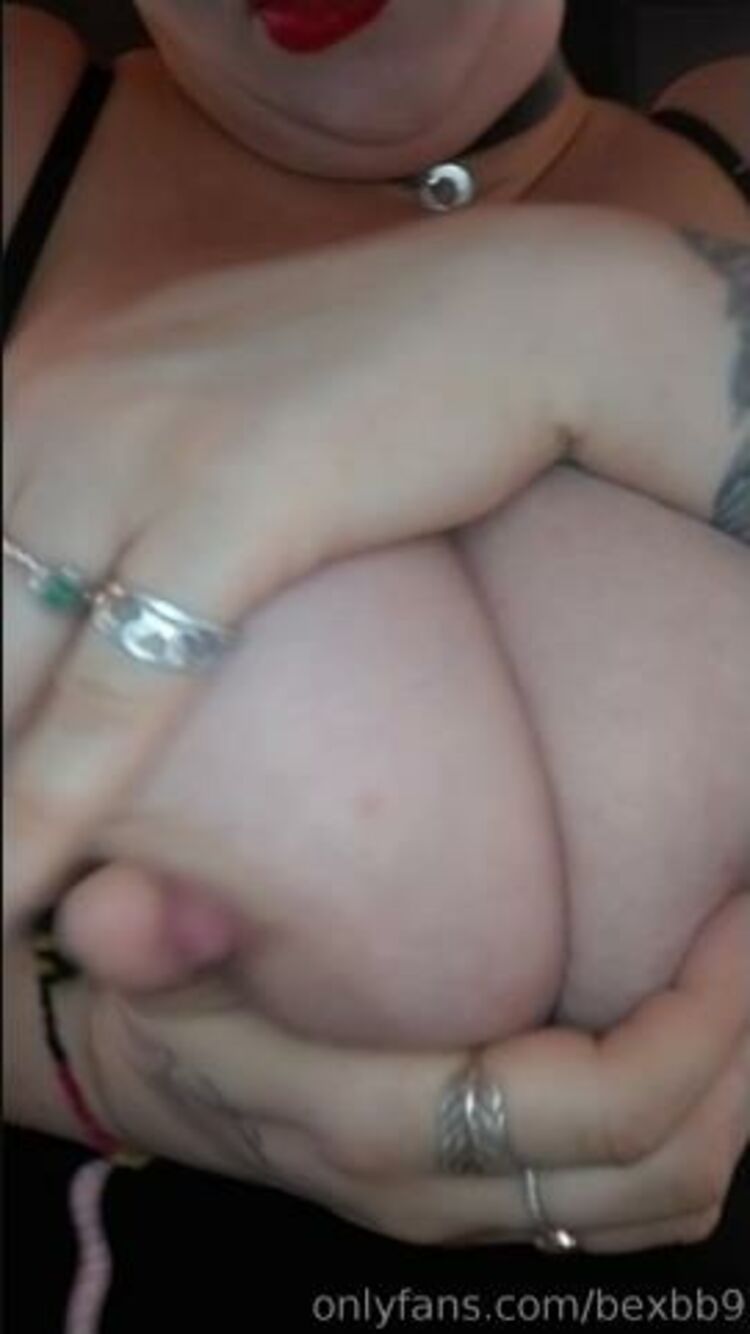 Bexbb9 / Onlyfans Bexbb - video slutty boob drop shaking those massive fucking tits 19-04-2019 - Fetish