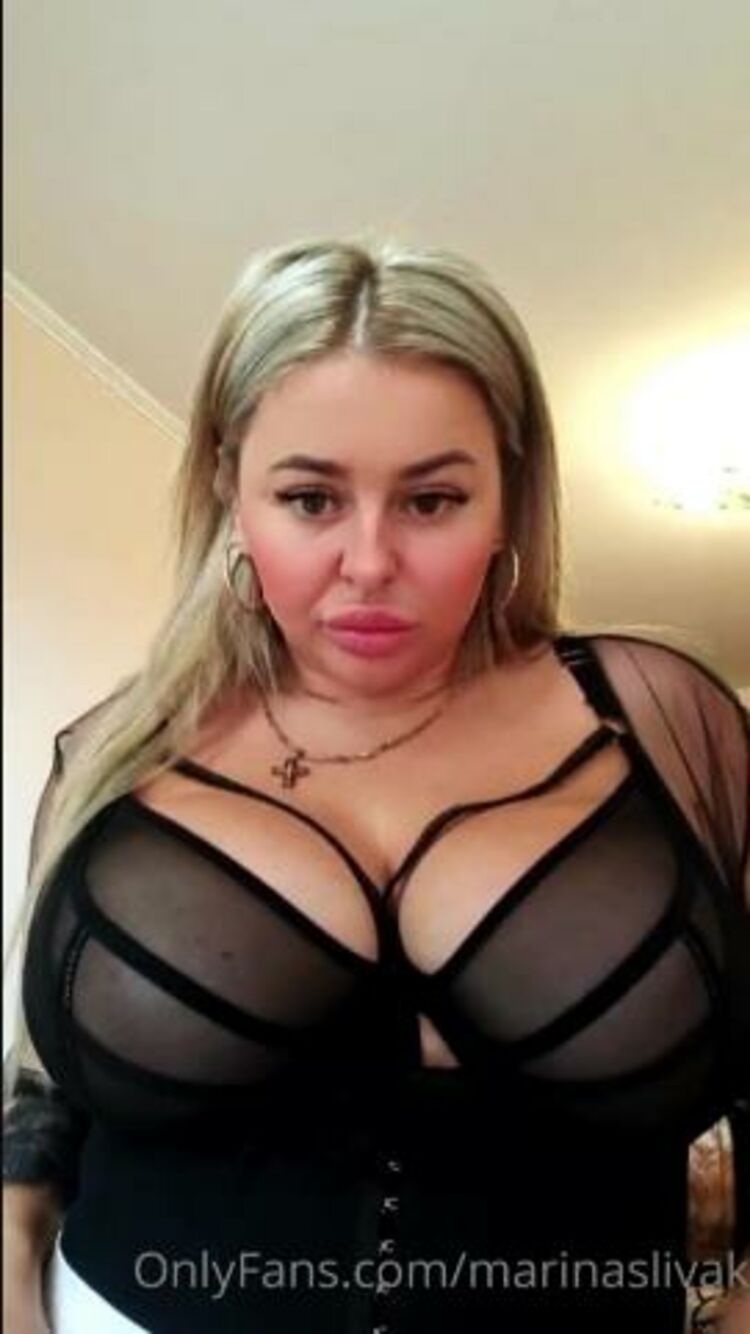 Marina - marinaslivak / Onlyfans Marinaslivak - hi its raining right now its night and i am cleaning the apartment in such a beau 27-04-2021 - African