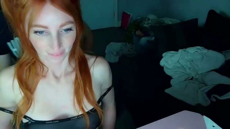 Sex With Hot Redhead Girl On Cam