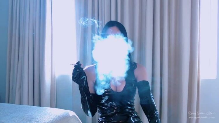 Toxic Smoke – Young Goddess Kim