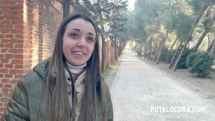 Ainhoa Etxebarria - SHE SWALLOWS MY CUM IN THE PARK (HD)