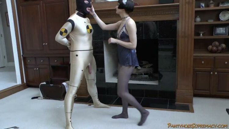 Dominated Dummy - 3 of 4