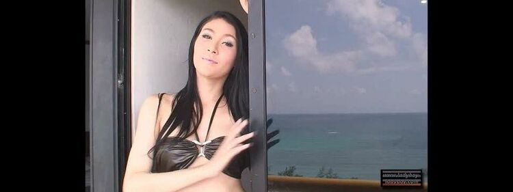 Mao Teases In Fishnet Pantyhose Hd