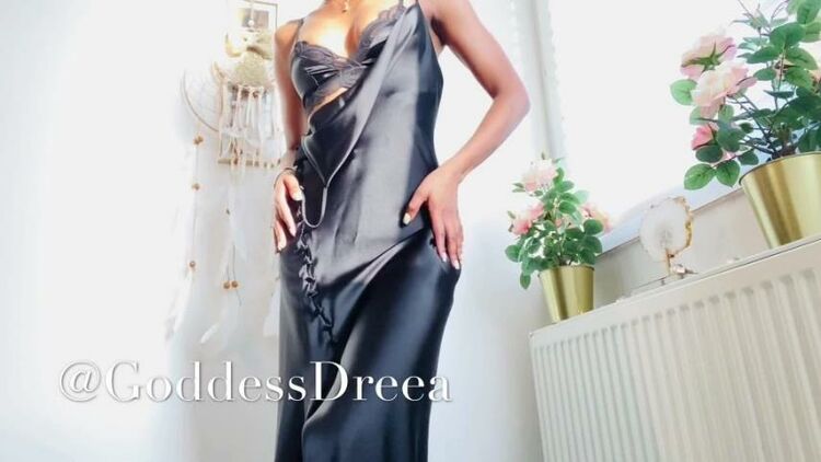 GoddessDrea_xo – Worship Me in satin (vol. 3)