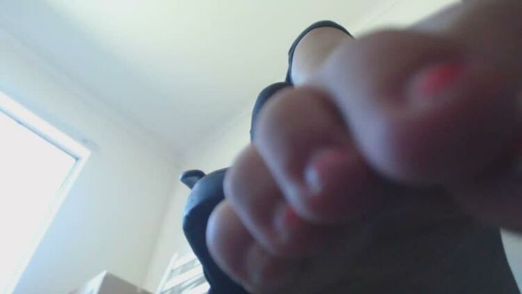 Mistress Chantel - Toe Worshipper