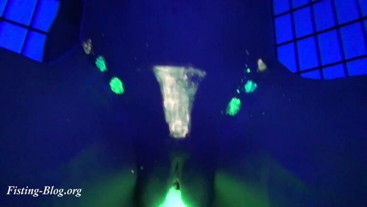 Blacklight Strip Tease and Dildo Fuck – Candy Cameltoe