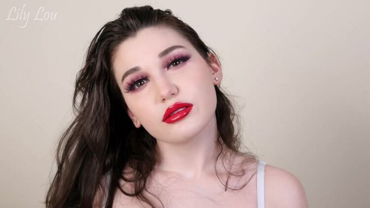 Goddess Lily Lou – Worship My Face and Lips