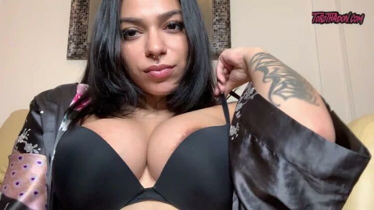 Lady Toro - My Tits Make it SO Easy