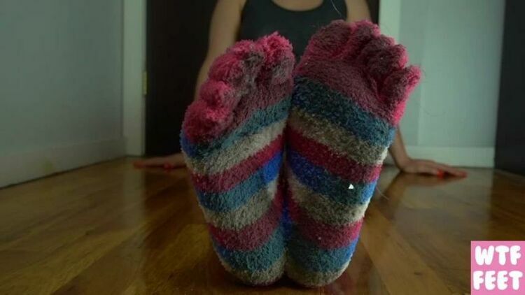 Clean My Filthy Toe Socks – WTFfeet [updated: 2023-04-05]