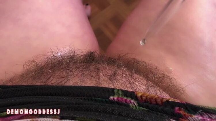 DemonGoddessJ – Trapped in My Long Thick Pubes Body Hair – Oral Servitude [updated: 2023-04-20]