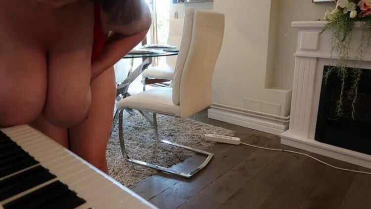 Piano Boobs 1080p – Micky Bells [updated: 2023-06-08]