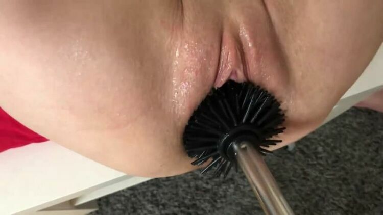 SicFlics presents Extreme toilet brush fuck – 19.05.2021 [updated: 2023-06-25]