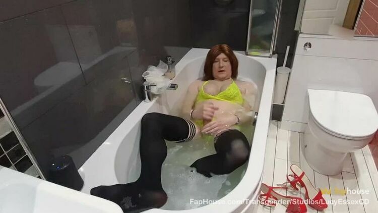 Big cock TGirl Lucy taking a bath in my lingerie and stockings [updated: 2023-07-18]