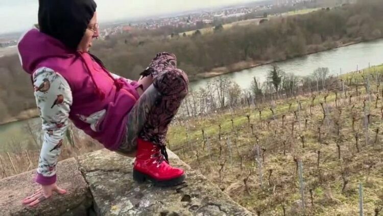 CurlyCate - Piss mit Aussicht - 100 Prozent Uncut [updated: 2023-07-18]