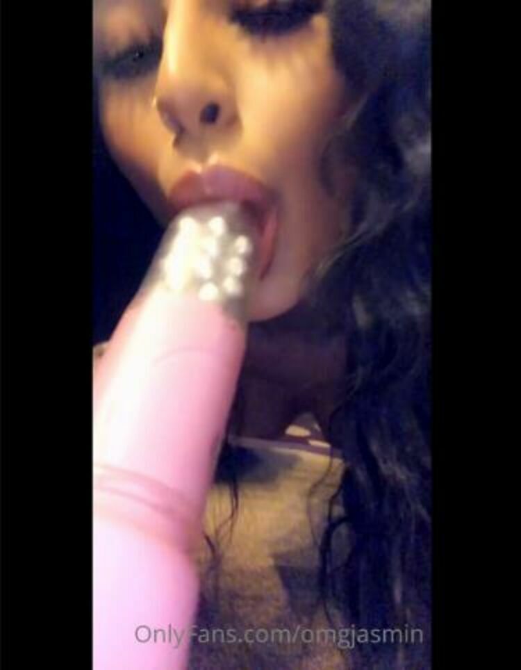 Princess Jasmin - omgjasmin OmgjasminYou guys like it slow or fast going live today Should I go live at pm or at p - 25-05-2020 - Onlyfans [updated: 2023-08-03]