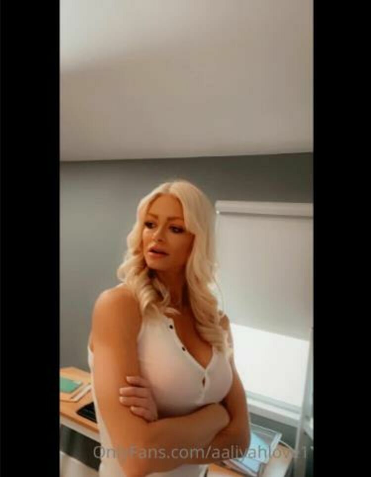 Onlyfans - Aaliyah Love - aaliyahlovefreeI was trying to be covert and get a little bit of us going over the script yesterday It - 12-08-2021 [updated: 2023-08-04]