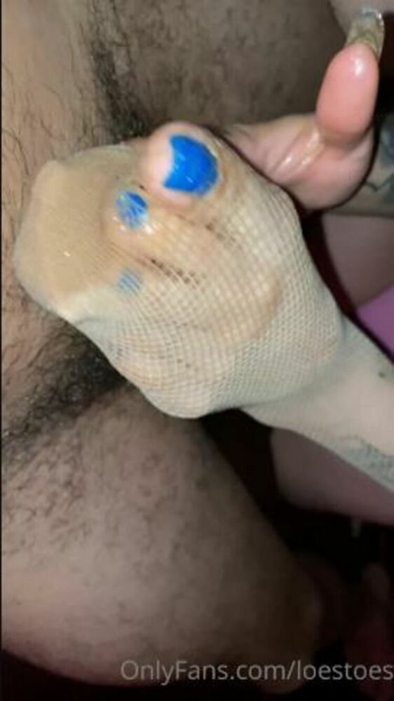 Bratty Loe - loestoes LoestoesAs promised heres the full min fj with my sexy bluets in fishnet socks whats your favo - 06-07-2020 - Onlyfans [updated: 2023-08-08]