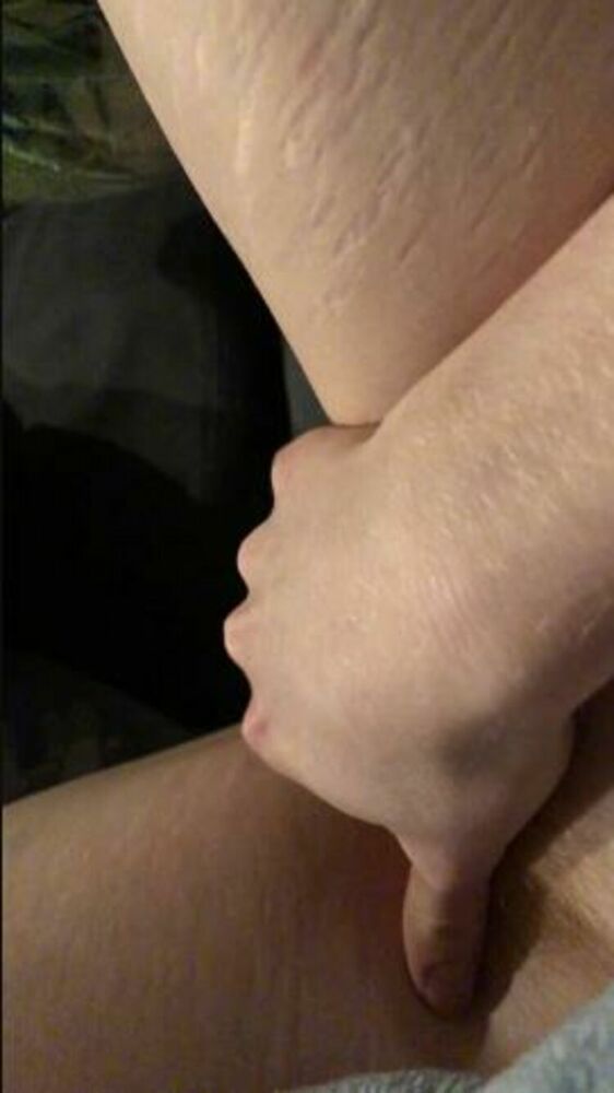 Onlyfans - Eevee Bee Sisters - eevee bee - eeveebeeWatch me masturbate next to Eevee while shes sleeping hope she doesnt wake up - 10-03-2020 [updated: 2023-08-09]